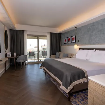 Lara Barut Collection 5*
