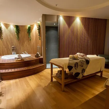 Lara Barut Collection Resort
